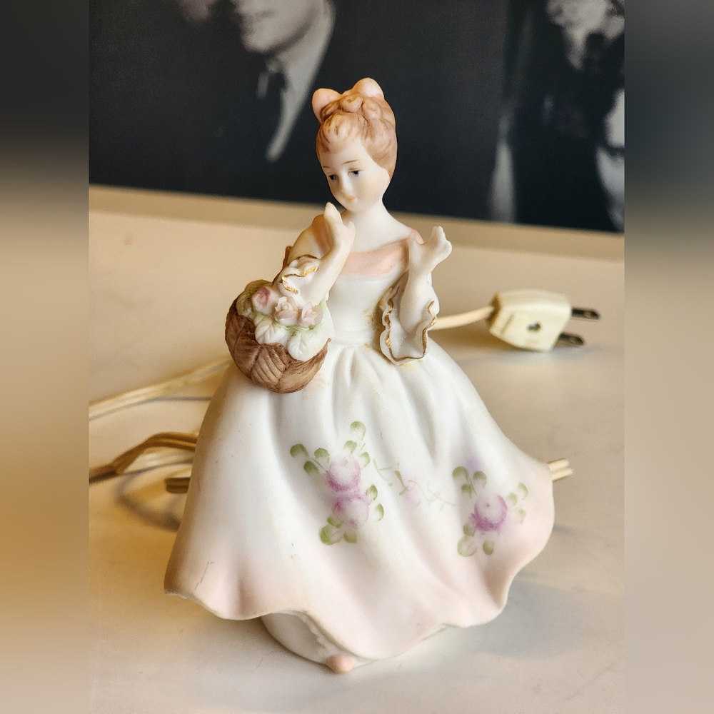 Vtg Lenwile Ardalt Japan Porcelain Girl w/ Basket of Roses Night Light Figurine